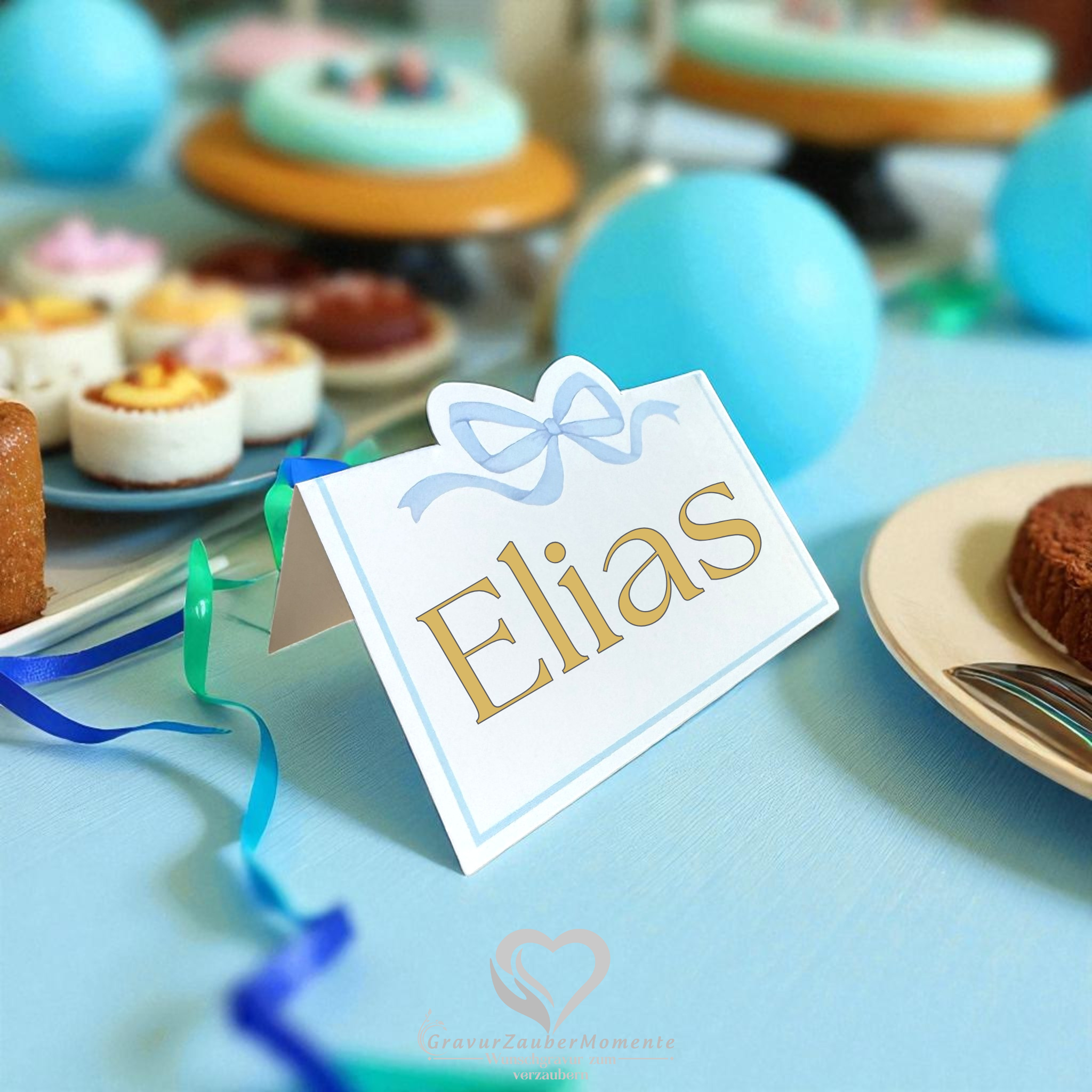 Tischkarte „Namenszauber“ Blau – Individuell graviert für jeden Gast 