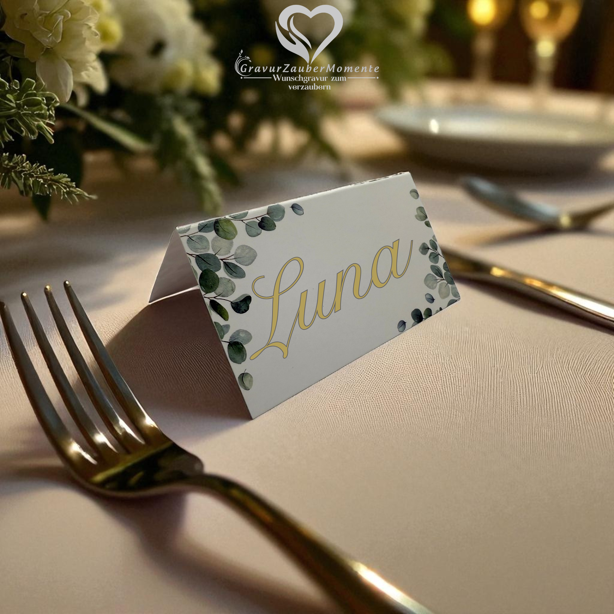 Exklusive Platzkarte „Green Leaf Elegance“ – Individuell graviert für jeden Gast